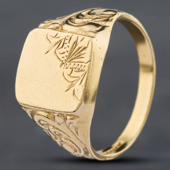 Second Hand 9ct Yellow Gold Oblong Engraved Signet Ring 41341250