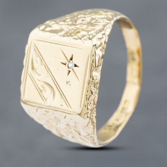 Second Hand 9ct Yellow Gold Diamond Part Engraved Cushion Signet Ring 41341735