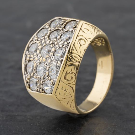 Second Hand 9ct Yellow Gold Cubic Zirconia Heavy Signet Ring 41341902