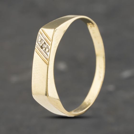 Second Hand 9ct Yellow Gold Diamond Oblong Signet Ring 41341984
