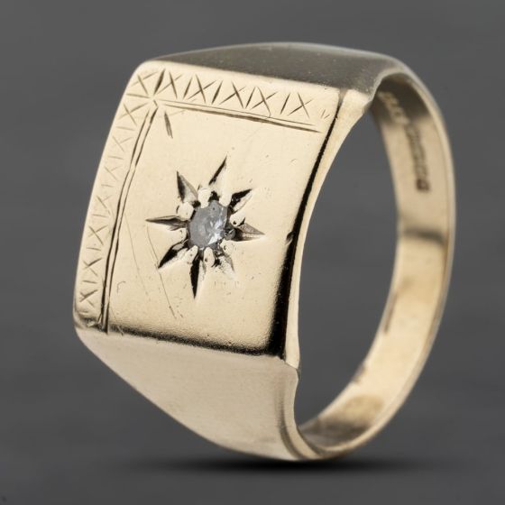 Second Hand 9ct Yellow Gold 0.15ct Diamond Square Signet Ring 41341991