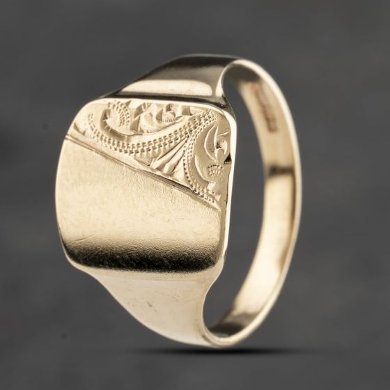 Second Hand 9ct Yellow Gold Oblong Half Engraved Signet Ring 41342049