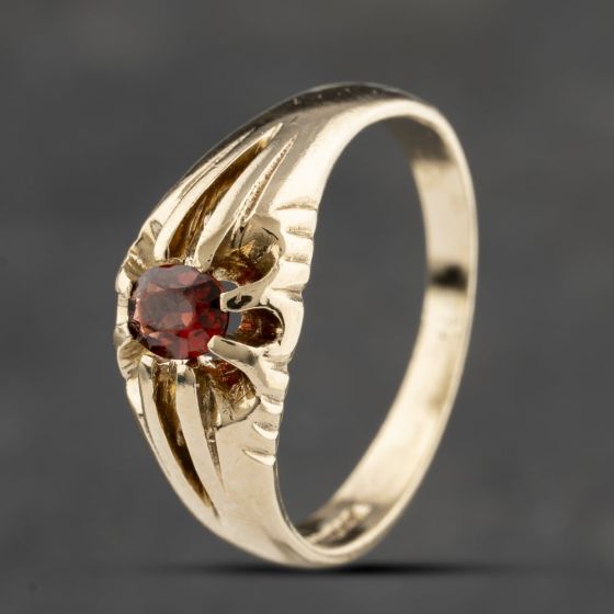 Second Hand 9ct Yellow Gold Single Stone Signet Ring 41342067