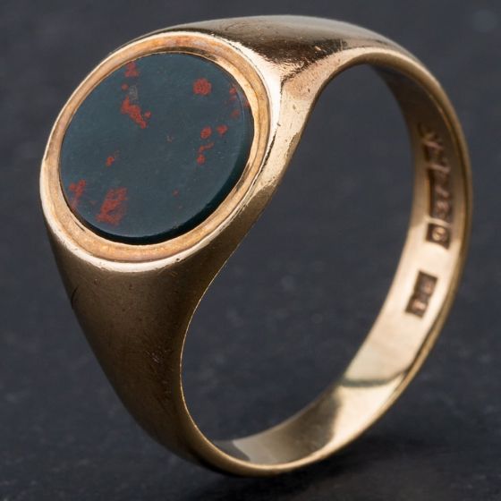 Second Hand 9ct Yellow Gold Oval Bloodstone Signet Ring 4134212
