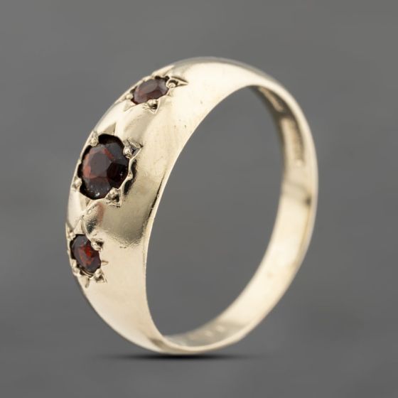 Second Hand 9ct Yellow Gold Garnet Three Stone Ring 41342149