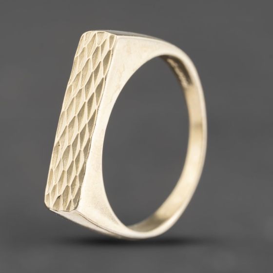 Second Hand 9ct Yellow Gold Oblong Diamond Cut Signet Ring 41342198