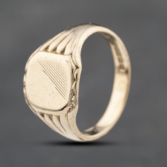 Second Hand Vintage 9ct Yellow Gold Part Engraved Cushion Signet Ring 41342225