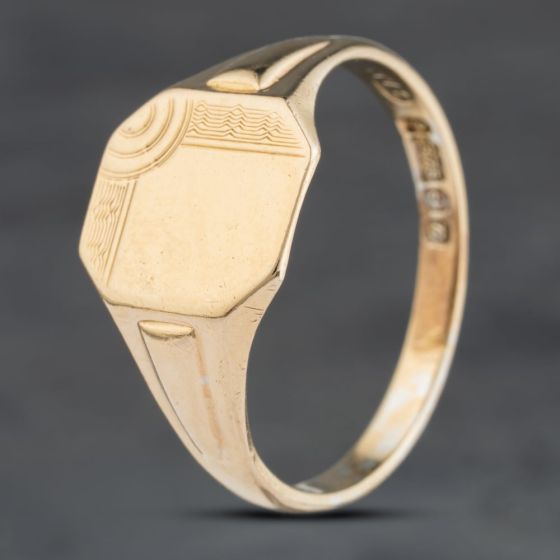 Second Hand 9ct Yellow Gold Cushion Signet Ring 41342311