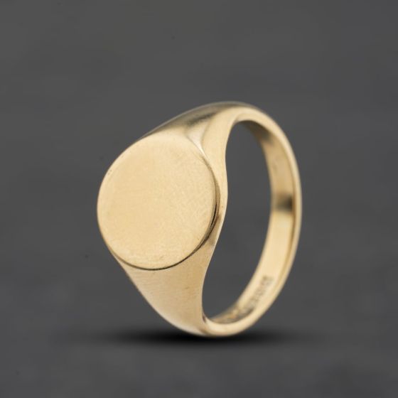 Second Hand 9ct Yellow Gold Heavy Plain Oval Signet Ring 41342606