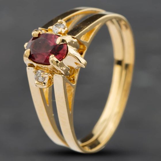 Second Hand 14ct Yellow Gold Reversible Ruby Three Stone Ring 41381030