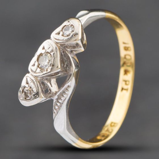 Second Hand Vintage Yellow Gold Diamond Heart Shape Crossover Three Stone Ring 41381684