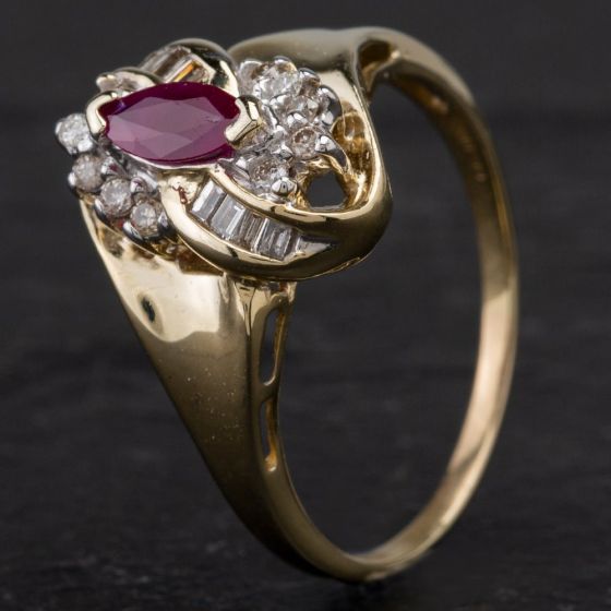 Second Hand 9ct Yellow Gold Ruby Diamond Cluster Ring 4138190