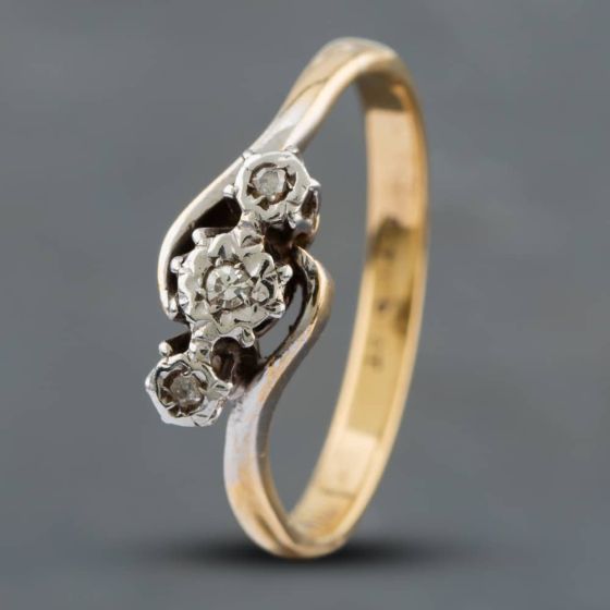 Second Hand Vintage Yellow Gold Diamond Twist Three Stone Ring 41382135