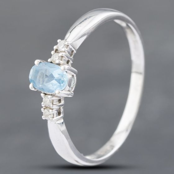Second Hand 14ct White Gold Blue Topaz & Diamond Dress Ring 41382215