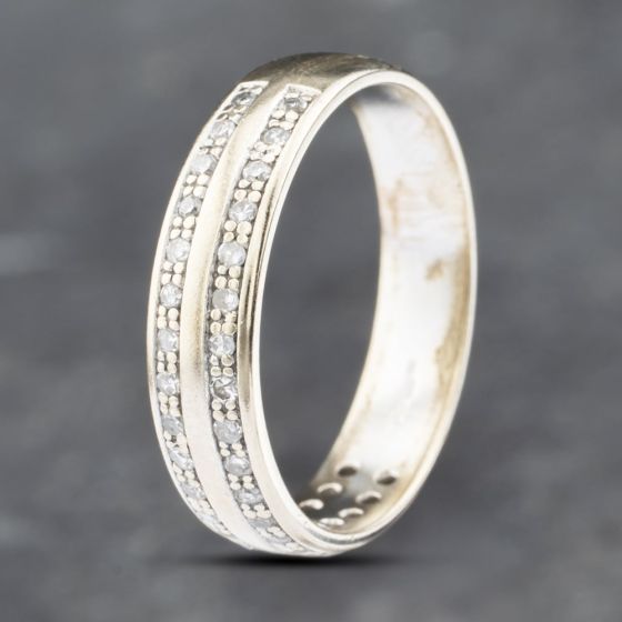 Second Hand 9ct White Gold 0.20ct Brilliant Cut Diamond Two Row Ring 41382654