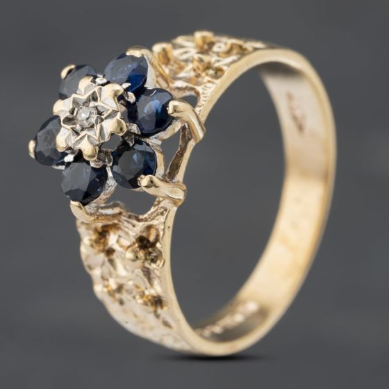 Second Hand Vintage 9ct Yellow Gold Sapphire & Brilliant Cut Diamond Flower Design Bark Effect Patterned Shoulders Cluster Ring 41382695