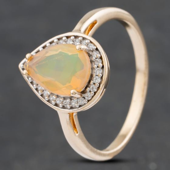 Second Hand 9ct Yellow Gold Ethiopian Opal Ring 41382709