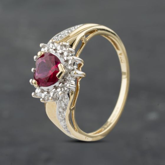 Second Hand 9ct Yellow Gold Synthetic Ruby & Diamond Heart Cluster Ring 41382845