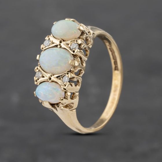 Second Hand Vintage 9ct Yellow Gold Opal & Diamond Seven Stone Ring 41382883