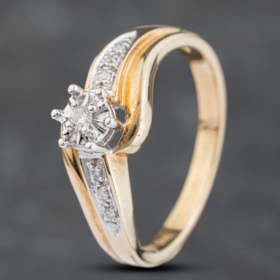 Second Hand 9ct Yellow Gold 0.06ct Brilliant Cut Diamond Shoulder Set Solitaire Ring 41383114