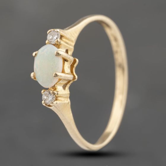 Second Hand 9ct Yellow Gold Opal & Diamond Three Stone Ring 41383632