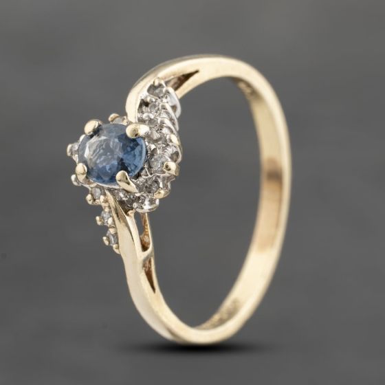 Second Hand 9ct Yellow Gold Sapphire & 0.15ct Brilliant Cut Diamond Twist Cluster Ring 41383642