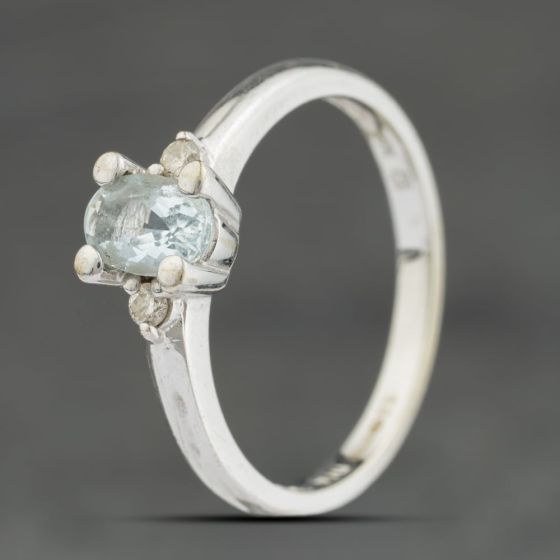Second Hand 9ct White Gold Aquamarine & Brilliant Cut Diamond Oval Three Stone Ring 41383949
