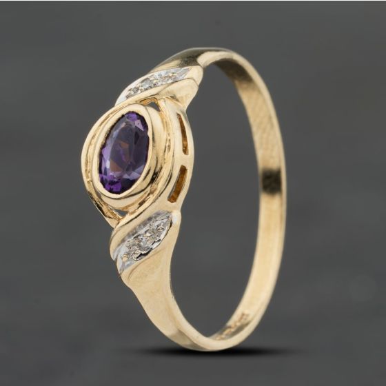 Second Hand 9ct Yellow Gold Amethyst & 0.01ct Diamond Marquise Shaped Dress Ring 41384014