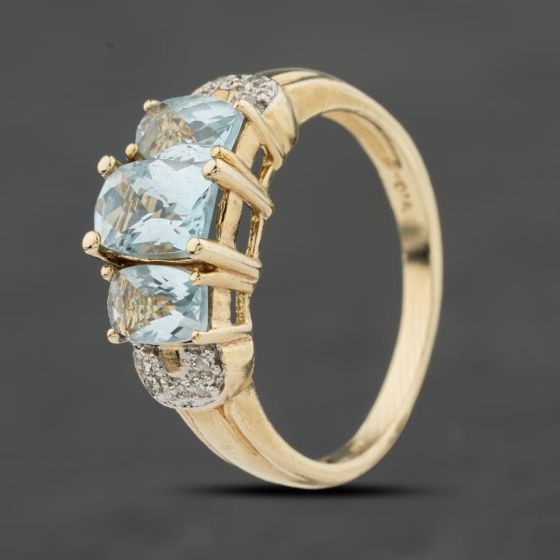 Second Hand 9ct Yellow Gold Blue Topaz & 0.04ct Diamond Dress Ring 41384019