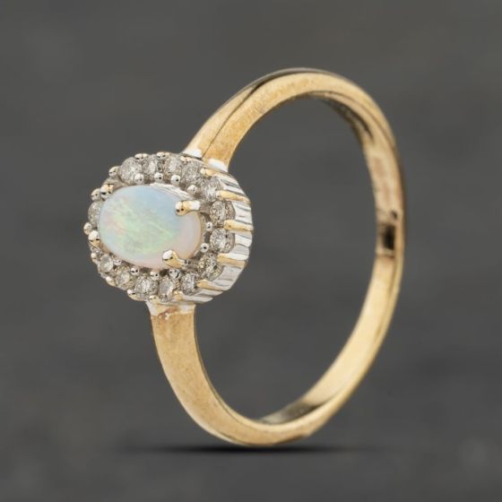 Second Hand 9ct Yellow Gold Opal & Diamond Oval Cluster Ring 41384048