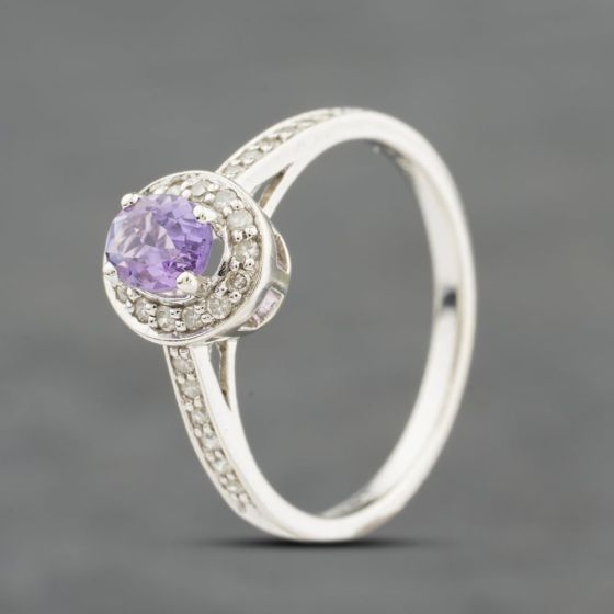 Second Hand 9ct Yellow Gold Amethyst & 0.13ct Diamond Oval Cluster Ring 41384123