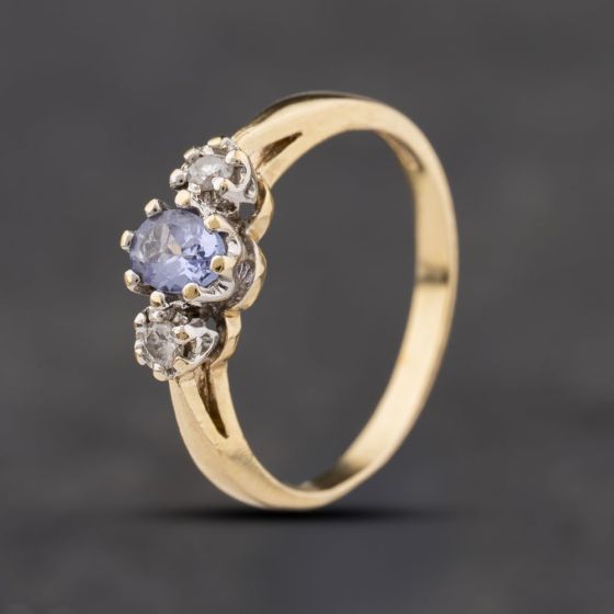 Second Hand 9ct Yellow Gold Tanzanite & 0.10ct Diamond Oval Three Stone Ring 41384362