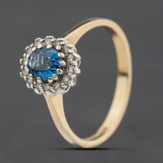 Second Hand 9ct Yellow Gold Blue Topaz & 0.15ct Diamond Oval Cluster Ring 41384590