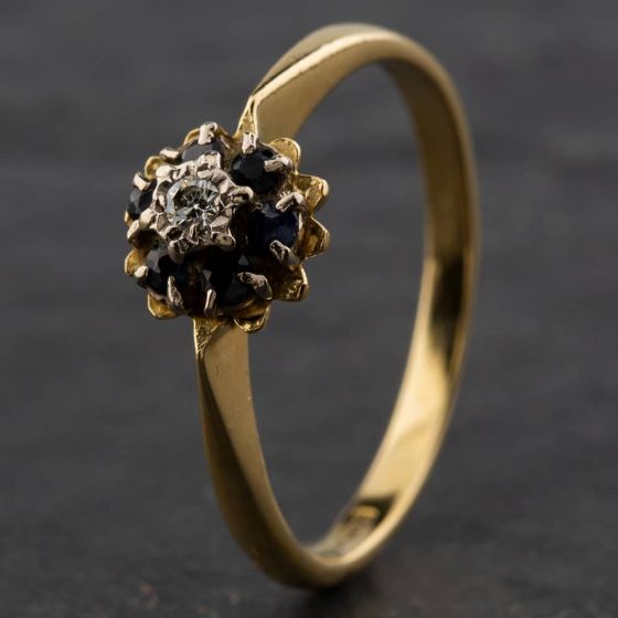 Second Hand Vintage 18ct Yellow Gold Sapphire & Diamond Hallmarked Birmingham 1972 Cluster Ring 4138962