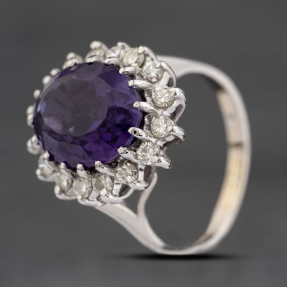 Second Hand 9ct White Gold 4.69ct Amethyst & 0.48ct Brilliant Cut Diamond Oval Cluster Ring 41481506