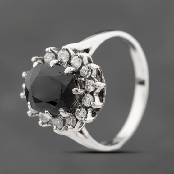 Second Hand 9ct White Gold Sapphire & Brilliant Cut Diamond Oval Cluster Ring 41481763