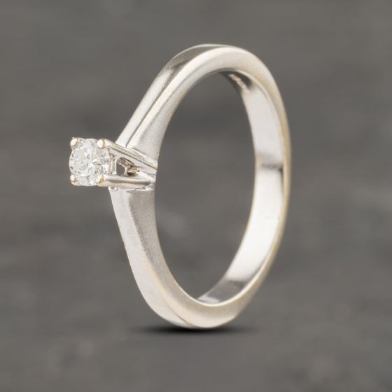 Second Hand 18ct White Gold 0.12ct Brilliant Cut Diamond Solitaire Ring 41481872