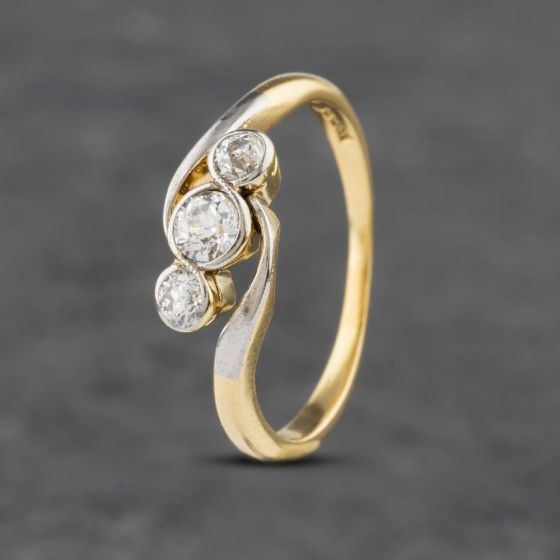 Second Hand Vintage Yellow Gold 0.25ct Diamond Twist Three Stone Ring 41481894