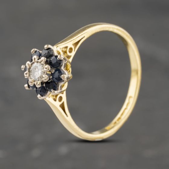 Second Hand 18ct Yellow Gold Sapphire & 0.12ct Brilliant Cut Diamond Round Cluster Ring 41482068