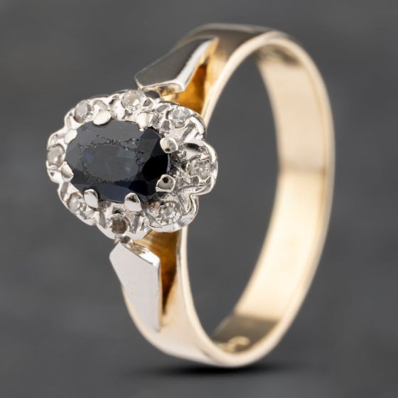 Second Hand Vintage 18ct Yellow Gold Sapphire & 0.04ct Diamond Oval Cluster Ring 41482074