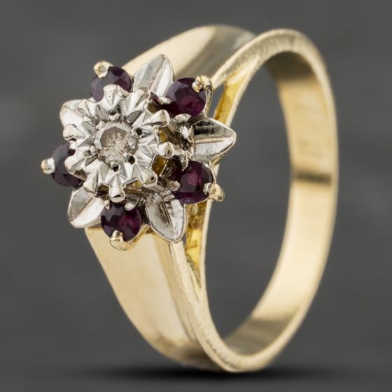 Second Hand Vintage 18ct Yellow Gold Ruby & 0.05ct Diamond Cluster Ring 41482103
