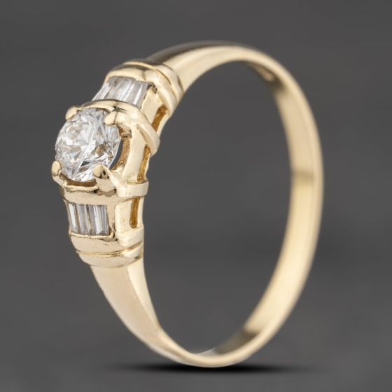 Second Hand 18ct Yellow Gold 0.75ct Diamond Shoulder Set Solitaire Ring 41482155