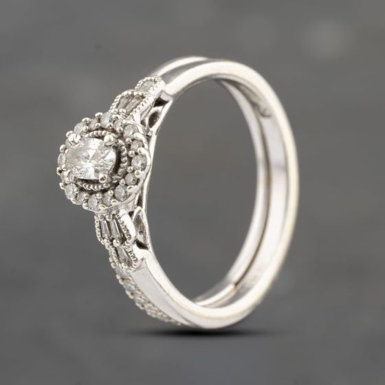 Second Hand 9ct White Gold 0.25ct Brilliant Cut Diamond Oval Cluster Bridal Set Ring 41482284