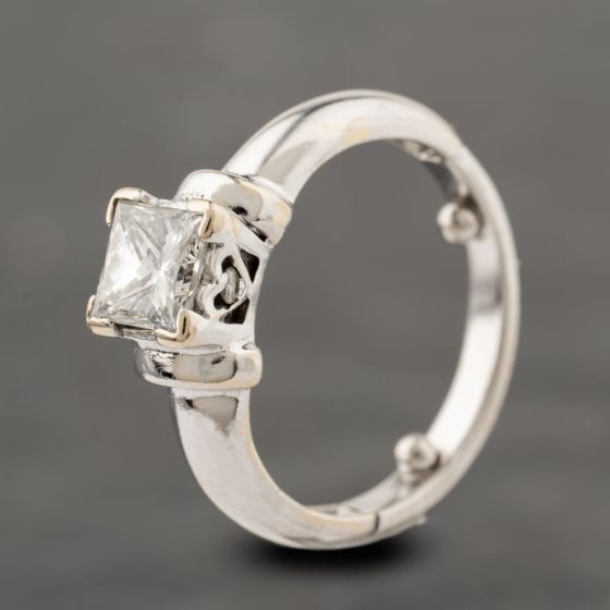 Second Hand Yellow Gold 0.80ct Princess Cut Diamond Solitaire Ring 41482443