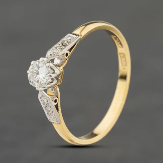 Second Hand Vintage Yellow Gold 0.25ct Brilliant Cut Diamond Diamond Set Shoulders Solitaire Ring 41482469