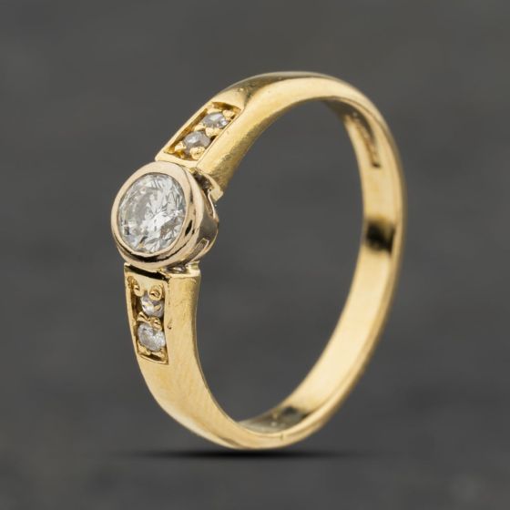Second Hand 18ct Yellow Gold 0.25ct Diamond Rubover Shoulder Set Solitaire Ring 41482553