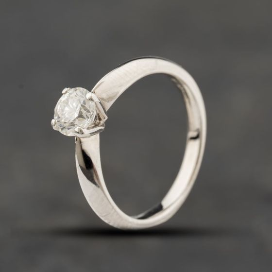 Second Hand 18ct White Gold 0.65ct Brilliant Cut Diamond Solitaire Ring 41482719