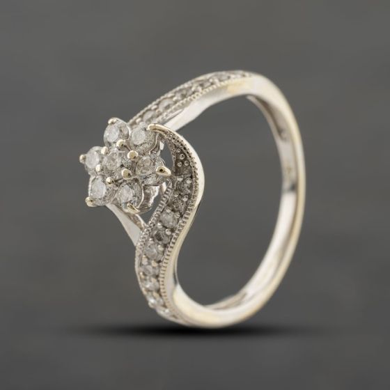 Second Hand 9ct White Gold 0.62ct Brilliant Cut Diamond Flower Twist Cluster Ring 41482785