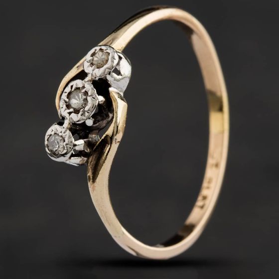 Second Hand Vintage Yellow Gold Brilliant Cut Diamond Crossover Three Stone Ring 4158433