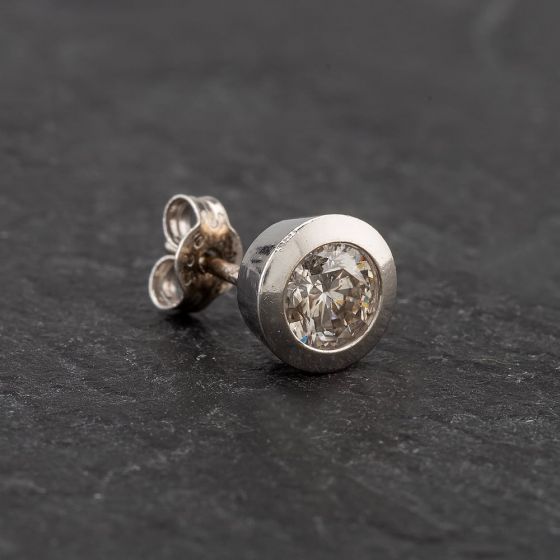 Second Hand 18ct White Gold Rubover Diamond Solitaire Single Stud Earring 4165877